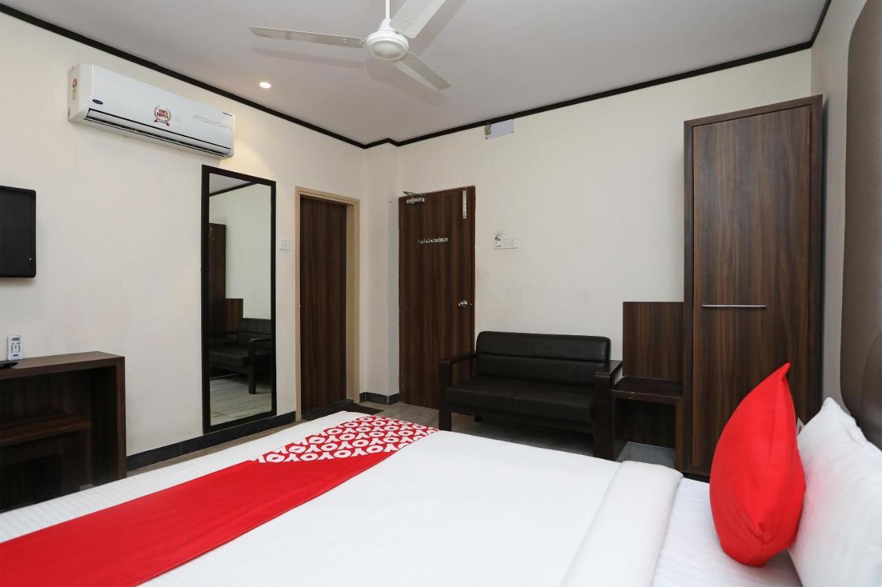 Oyo 15966 Hotel Shivam Καλκούτα Εξωτερικό φωτογραφία